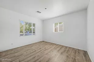 3907 E Mulberry Dr, Phoenix, AZ 85018 - Photo 21