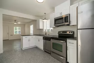 850 W Hazelwood St, Phoenix, AZ 85013 - Photo 13