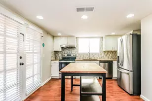 1717 E Geronimo St, Chandler, AZ 85225 - Photo 9