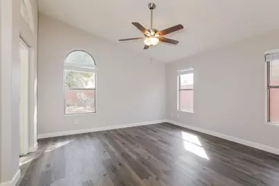 15285 W Melissa Lane, Surprise, AZ 85374 - Photo 7