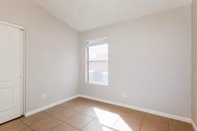 15285 W Melissa Lane, Surprise, AZ 85374 - Photo 13