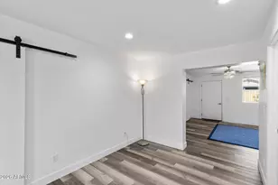 2327 N 31st St, Phoenix, AZ 85008 - Photo 27