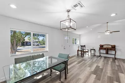 2327 N 31st Street, Phoenix, AZ 85008 - Photo 17