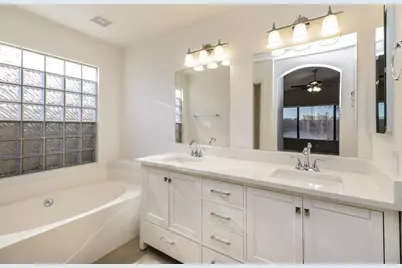 1233 S Colonial Drive, Gilbert, AZ 85296 - Photo 11