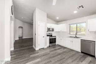 993 S 239th Dr, Buckeye, AZ 85326 - Photo 11