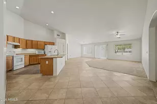 518 E Black Diamond Dr, Casa Grande, AZ 85122 - Photo 11