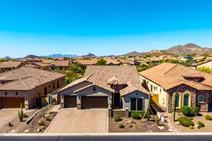 2046 N Steele Cir, Mesa, AZ 85207 - Photo 5