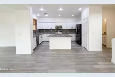 2739 N 73rd Drive, Phoenix, AZ 85035 - Photo 9