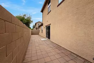 2739 N 73rd Dr, Phoenix, AZ 85035 - Photo 5