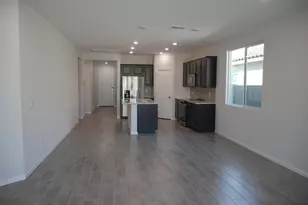 18156 W Daley Ln, Surprise, AZ 85387 - Photo 11