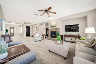 2214 W Hedgehog Pl, Phoenix, AZ 85085 - Photo 7