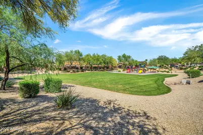 2214 W Hedgehog Place, Phoenix, AZ 85085 - Photo 43