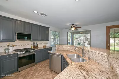 8352 W Molly Lane, Peoria, AZ 85383 - Photo 3