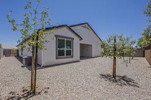 18766 N Salerno Dr, Maricopa, AZ 85138 - Photo 41