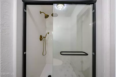 2816 N 33rd Place, Phoenix, AZ 85008 - Photo 17