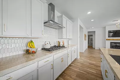 3530 S 181st Avenue, Goodyear, AZ 85338 - Photo 11