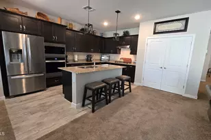 16860 W Buckhorn Trl, Surprise, AZ 85387 - Photo 5