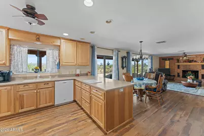 1865 Hillside Drive, Wickenburg, AZ 85390 - Photo 11
