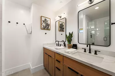 8621 E Indian Bend Road, Scottsdale, AZ 85250 - Photo 25