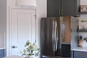 3053 W Straight Arrow Ln, Phoenix, AZ 85083 - Photo 7