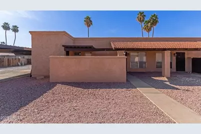 615 N Arrowhead Drive #Apt 4, Chandler, AZ 85224 - Photo 1