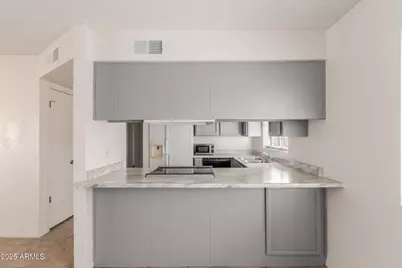 615 N Arrowhead Drive #Apt 4, Chandler, AZ 85224 - Photo 7