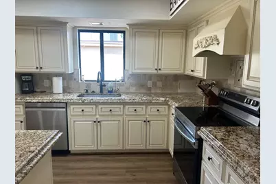 9554 E Fairway Boulevard, Sun Lakes, AZ 85248 - Photo 7