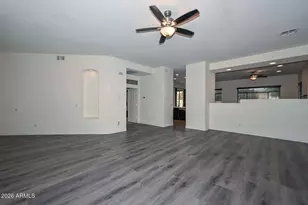 2210 E Branham Ln, Phoenix, AZ 85042 - Photo 7