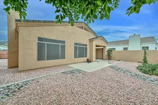 2210 E Branham Ln, Phoenix, AZ 85042 - Photo 29