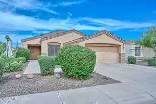 2210 E Branham Ln, Phoenix, AZ 85042 - Photo 1