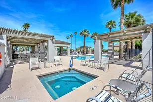 2210 E Branham Ln, Phoenix, AZ 85042 - Photo 37