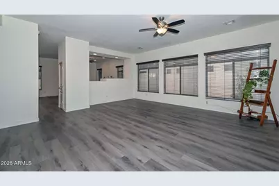 2210 E Branham Lane, Phoenix, AZ 85042 - Photo 5