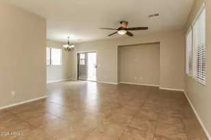 1346 E Dunbar Dr, Phoenix, AZ 85042 - Photo 3