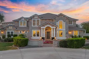 17718 E San Carlos Way, Gilbert, AZ 85298 - Photo 25