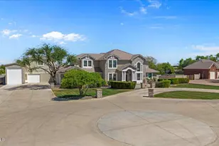 17718 E San Carlos Way, Gilbert, AZ 85298 - Photo 5