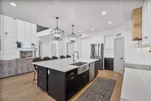 17718 E San Carlos Way, Gilbert, AZ 85298 - Photo 21