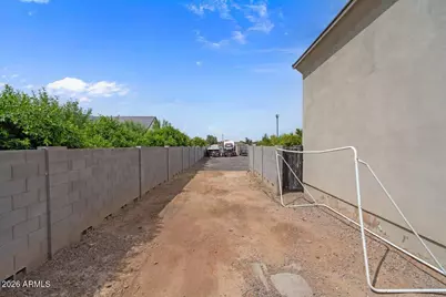 17718 E San Carlos Way, Gilbert, AZ 85298 - Photo 101