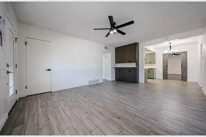 2816 N 33rd Place, Phoenix, AZ 85008 - Photo 3