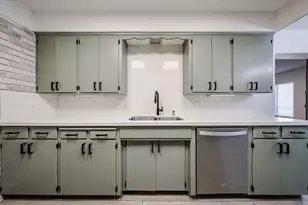 2816 N 33rd Pl, Phoenix, AZ 85008 - Photo 9