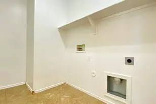 7425 W Crown King Rd, Phoenix, AZ 85043 - Photo 15