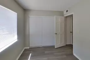 10906 W Calle del Sol, Phoenix, AZ 85037 - Photo 15