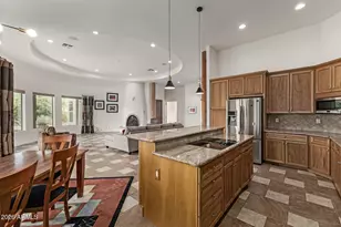 10034 E Indigo St, Mesa, AZ 85207 - Photo 9