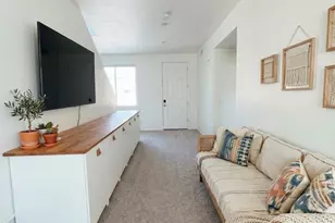 933 W Mercer Ln, Phoenix, AZ 85029 - Photo 19