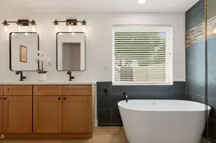 2839 E Sierra St, Phoenix, AZ 85028 - Photo 29