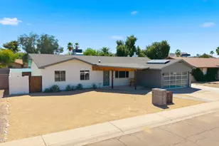 2839 E Sierra St, Phoenix, AZ 85028 - Photo 3