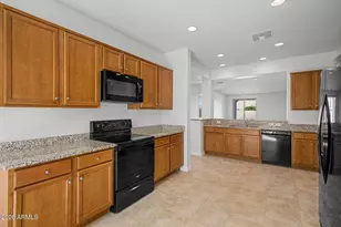 5656 N 87th Dr, Glendale, AZ 85305 - Photo 11