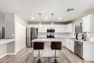 8836 W Salter Dr, Peoria, AZ 85382 - Photo 11