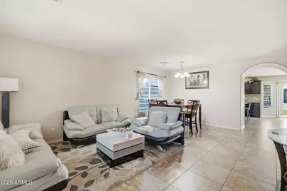 5603 S 27th Drive, Phoenix, AZ 85041 - Photo 7