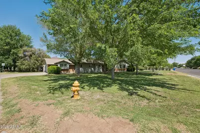 4902 E Osborn Road, Phoenix, AZ 85018 - Photo 3