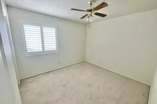 3860 E Acoma Dr, Phoenix, AZ 85032 - Photo 13